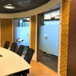 Beehive – organiske 3D korkfliser til vegg